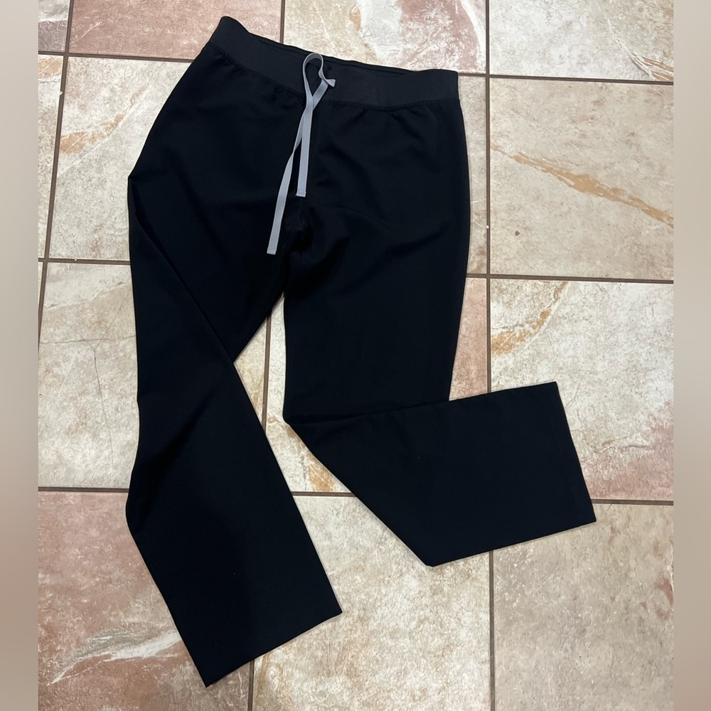 Figs black scrub pants